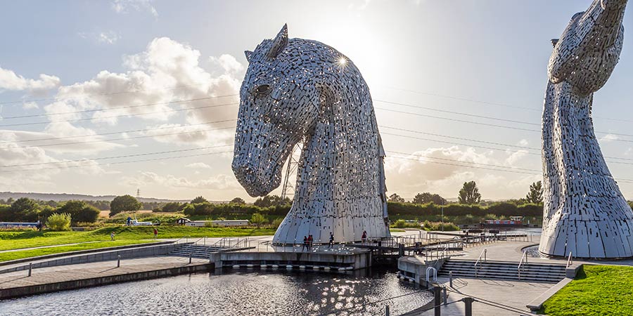 Visiting Kelpies and the Falkirk Wheel